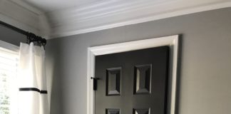 Bonus Room Makeover – Painting the Black Doors Black Interior Doors | Dark Interior Doors| Benjamin Moore Mopboard Black Paint Color | Modern Room Updates for Cheap